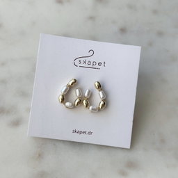 Minimalist Pearl Earring