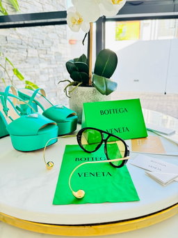 🚨 Óculos bottega veneta / MUST HAVE DO MOMENTO 