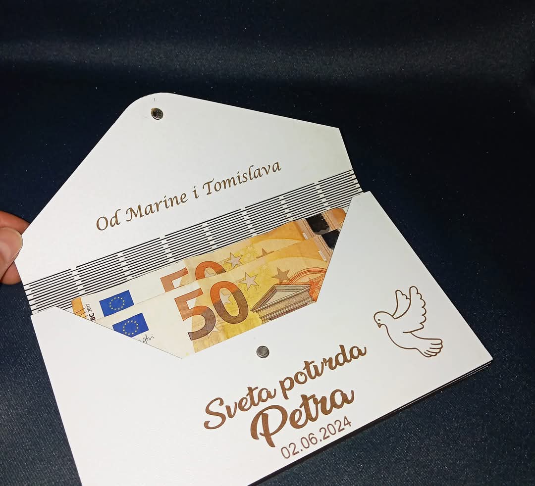 Personalizirana drvena čestitka