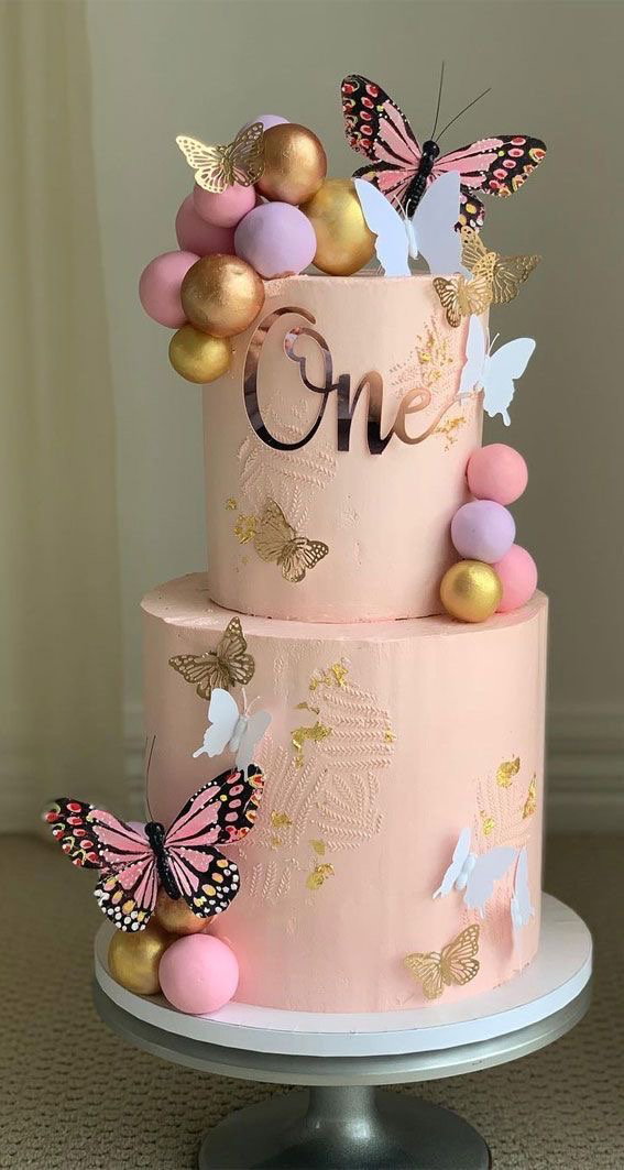 2 tiered Buttercream Cakes. _0