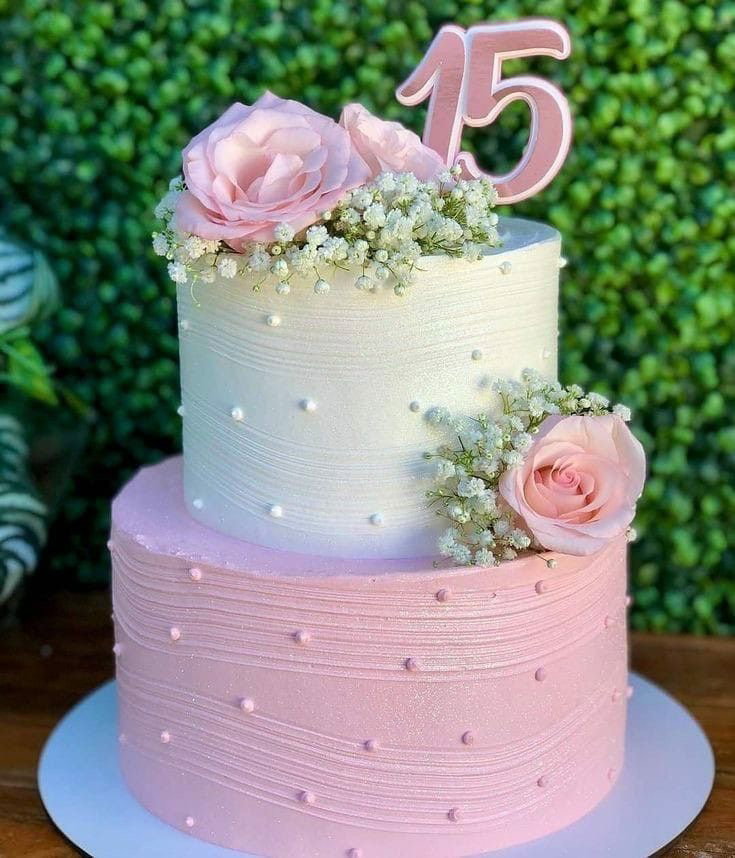 2 tiered Buttercream Cakes. _6