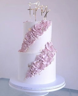 2 tiered Buttercream Cakes. 