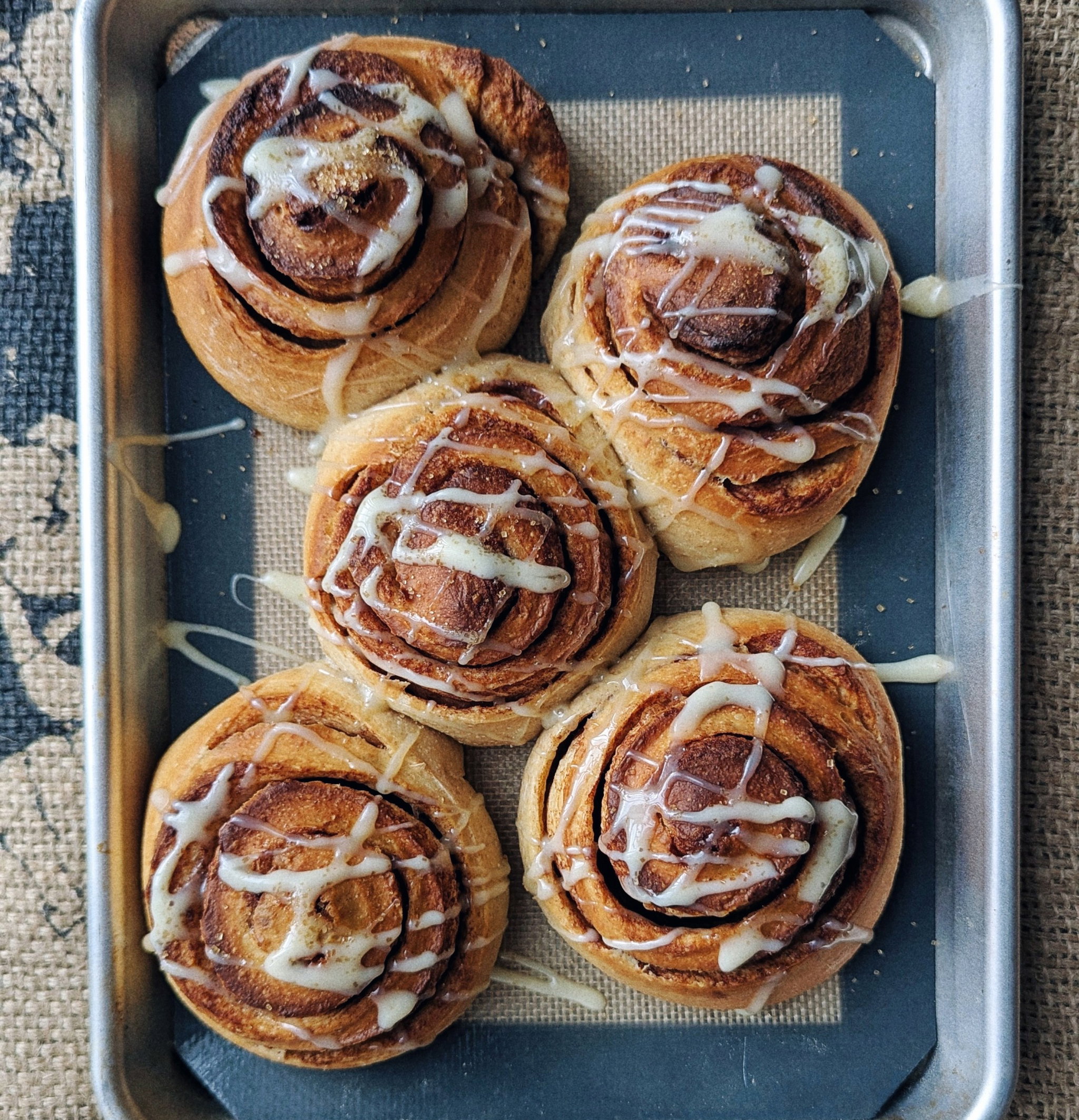 CYBELLE Cinnamon Rolls_0