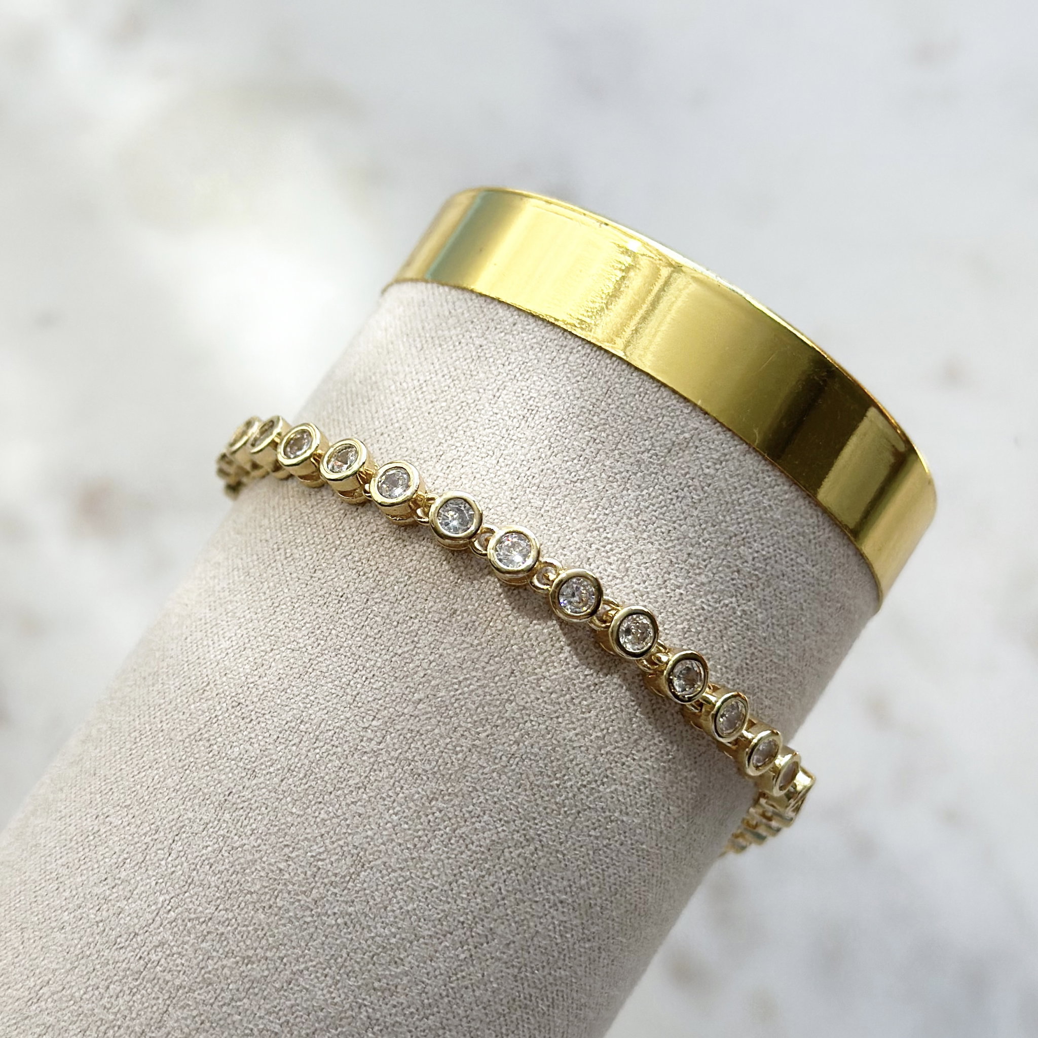 Diamond Bezel Bracelet_0