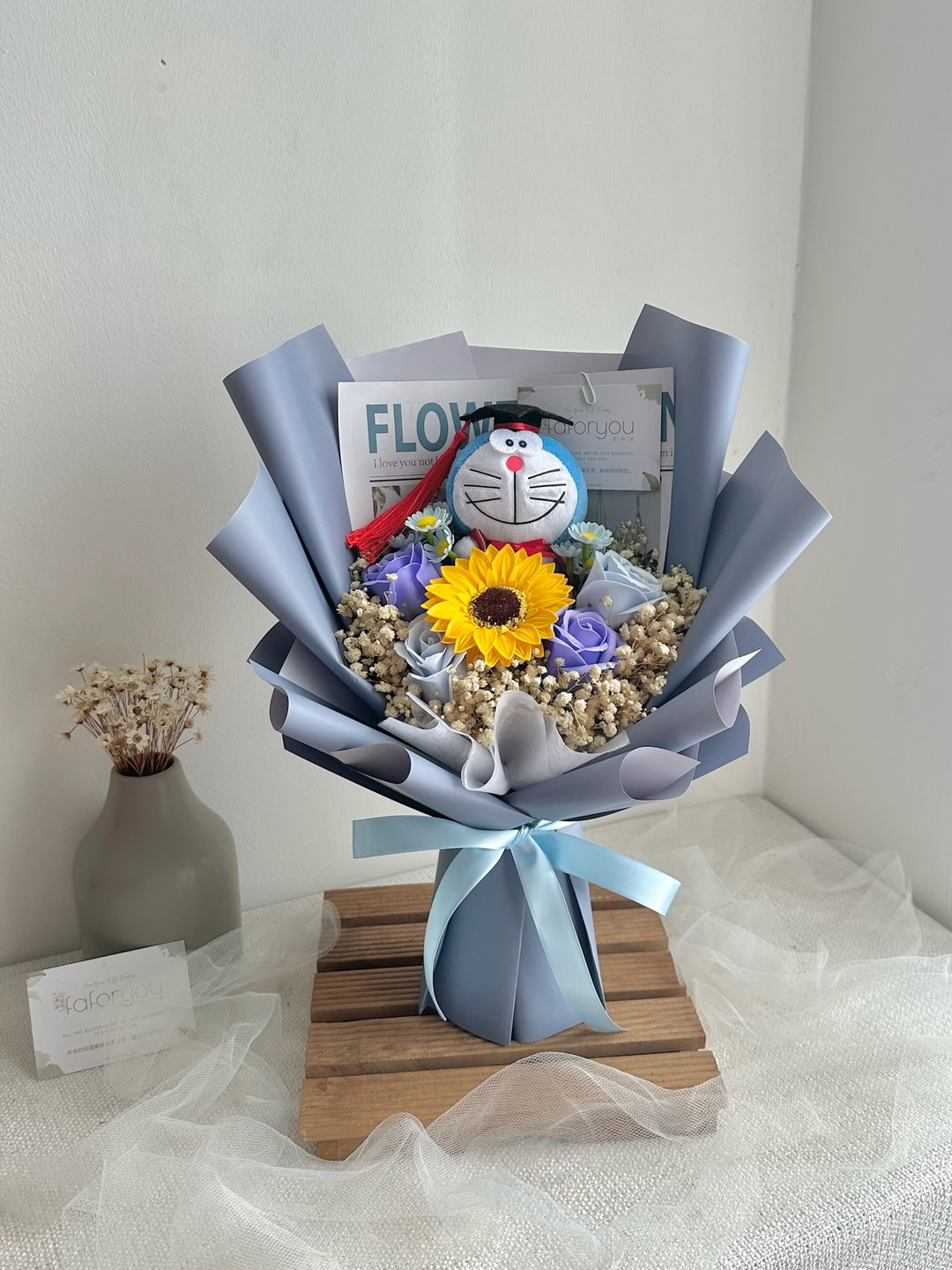 (GD008) Graduation Doraemon Flower Bouquet