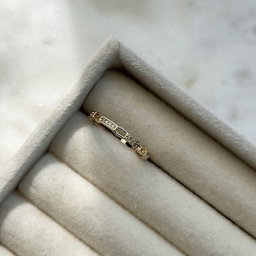 Simple Skinny Ring