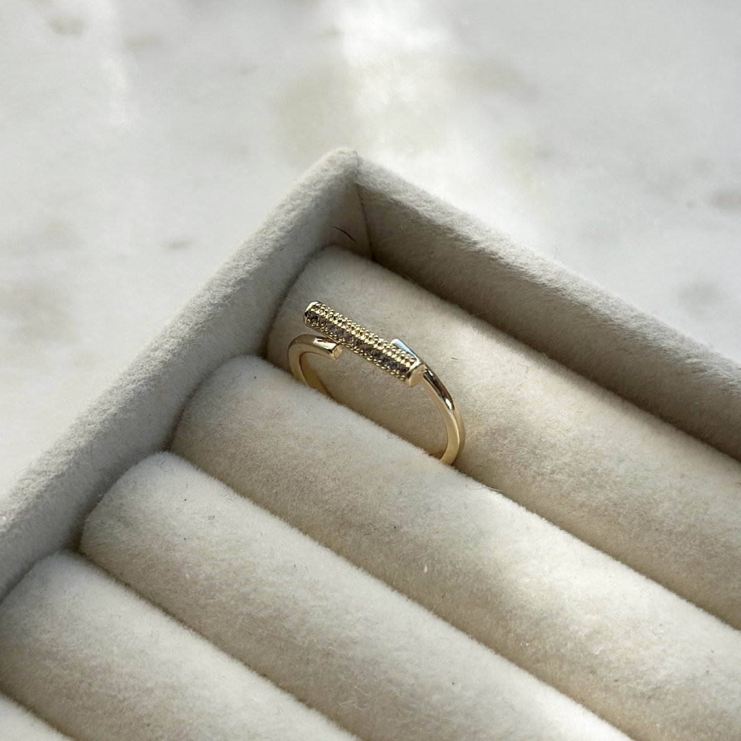 Skinny Fancy Ring