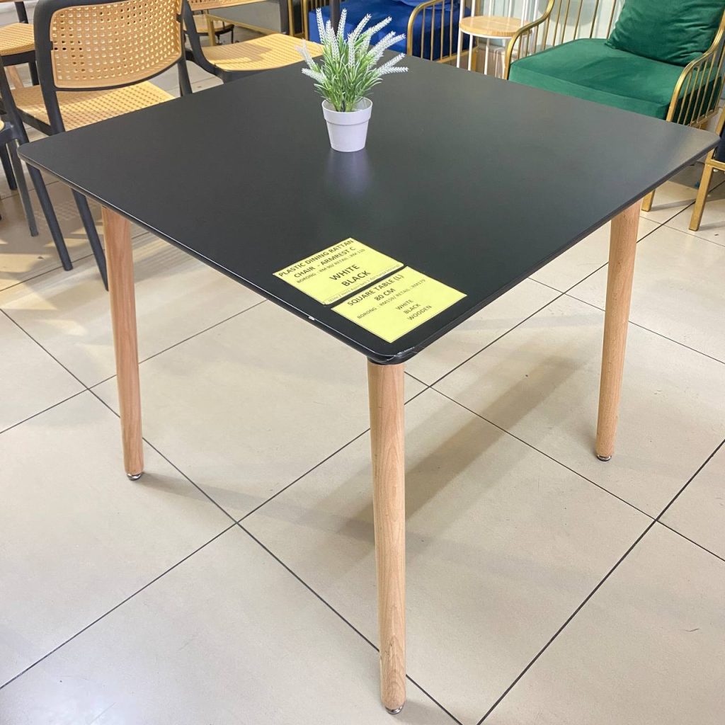 NORDIC TABLE SQUARE _8