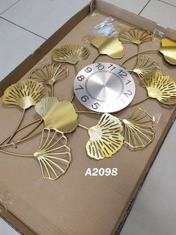 CLOCK IRON WALL DECORATION A2098