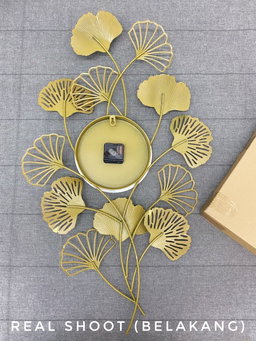 CLOCK IRON WALL DECORATION A2098