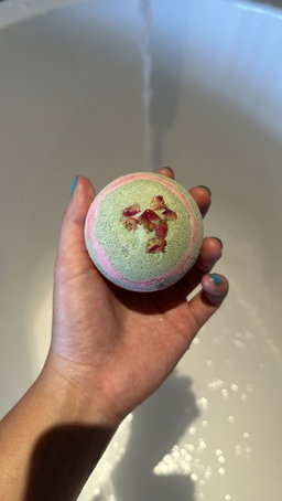 Bath Bomb