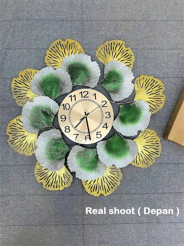 CLOCK IRON WALL DECORATION A0817_3