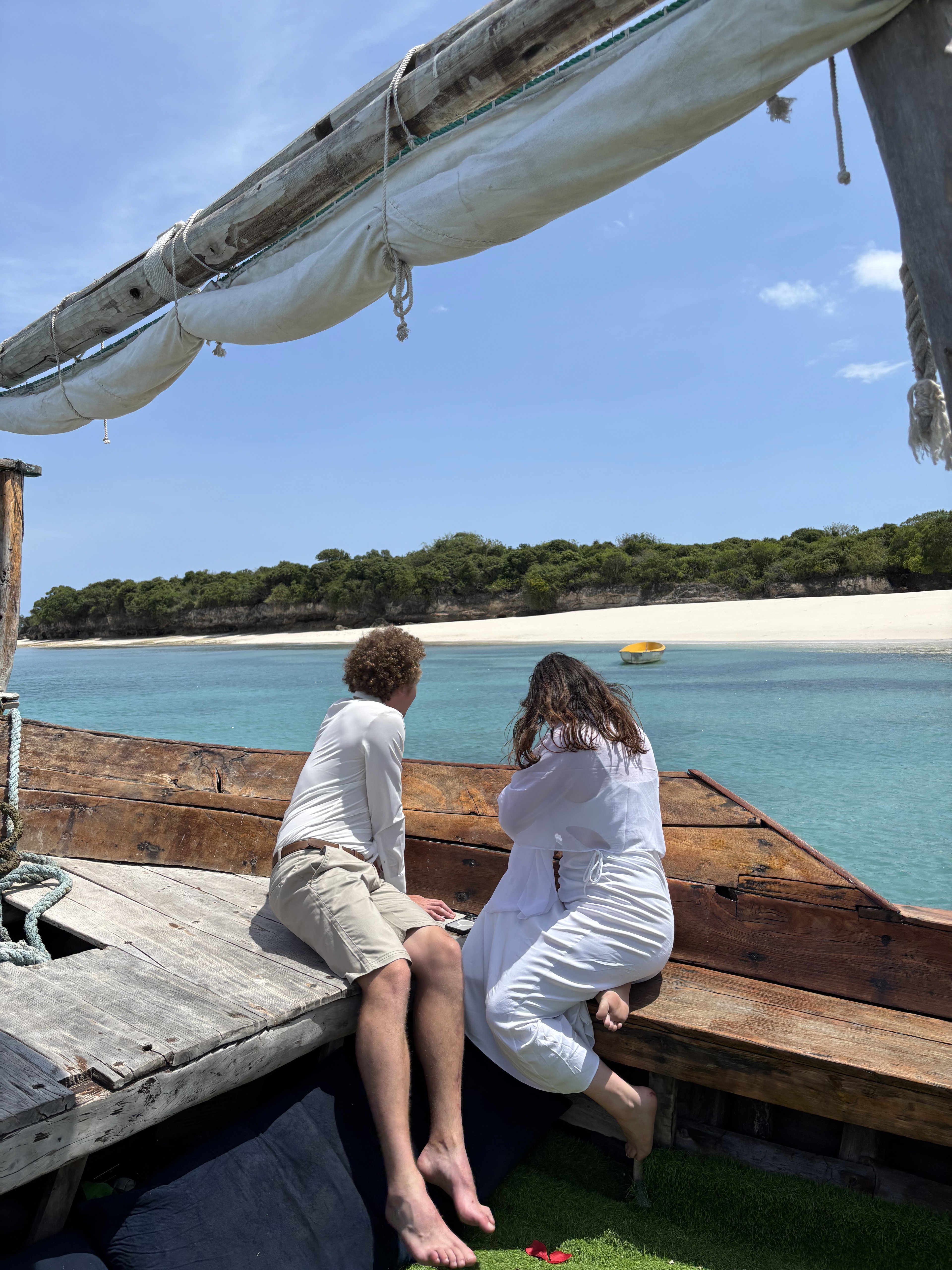 Luxury Dhow Day Trip_1