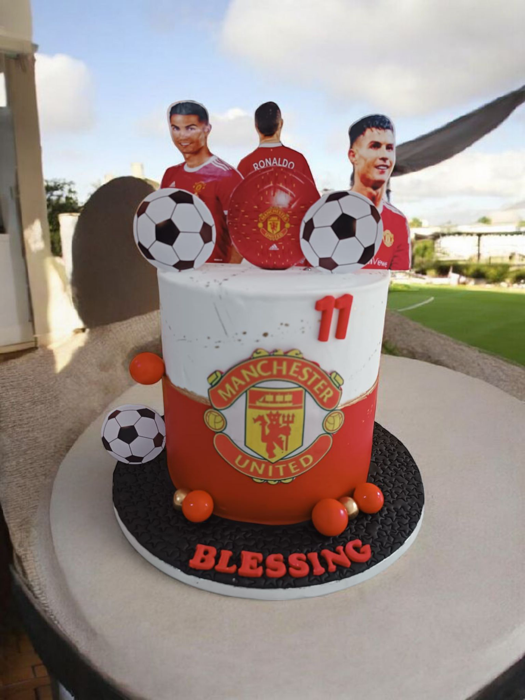  Manchester United FC Cake