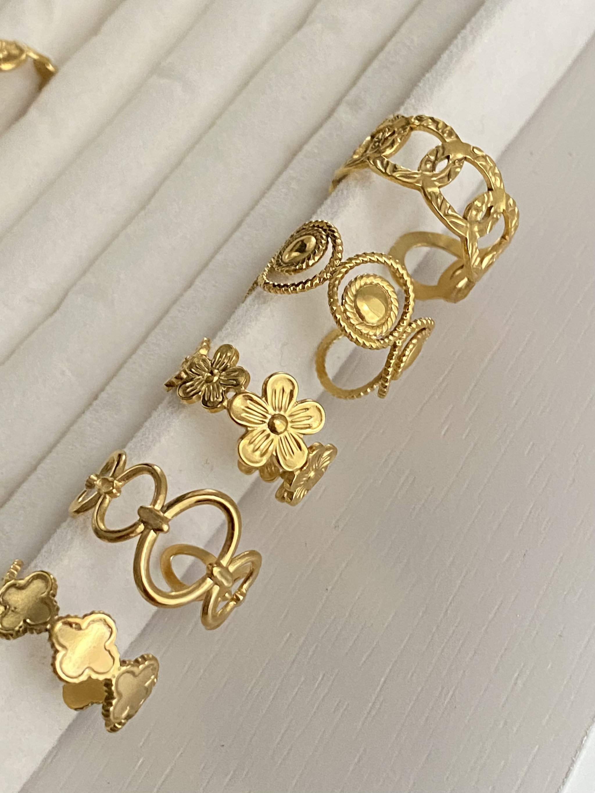 Chunky Golden Rings_1