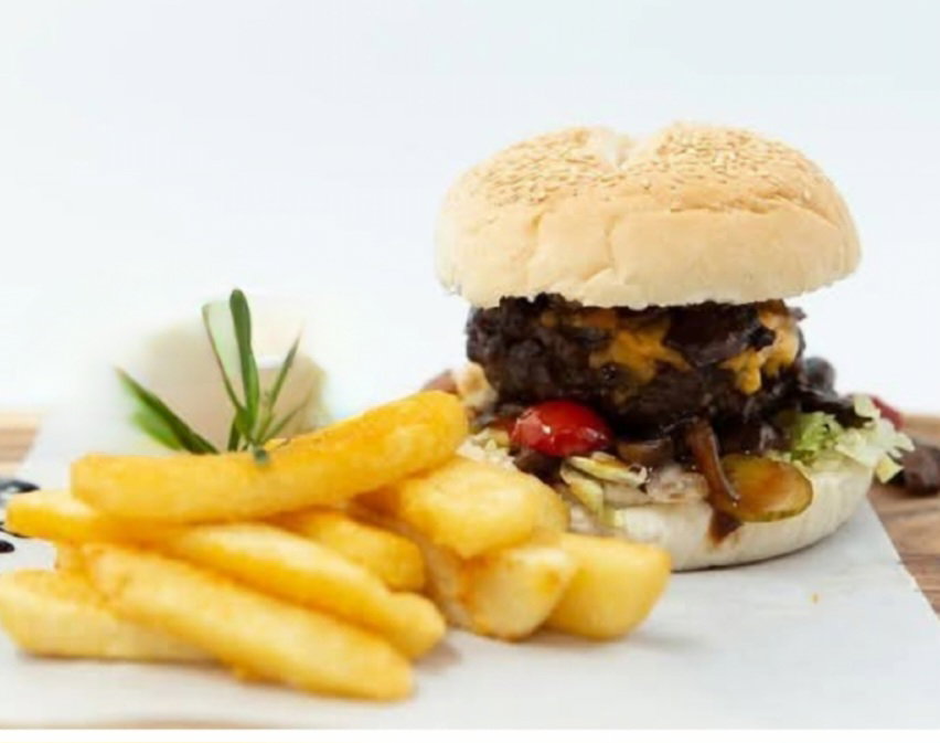 Cheese Burger & Chips