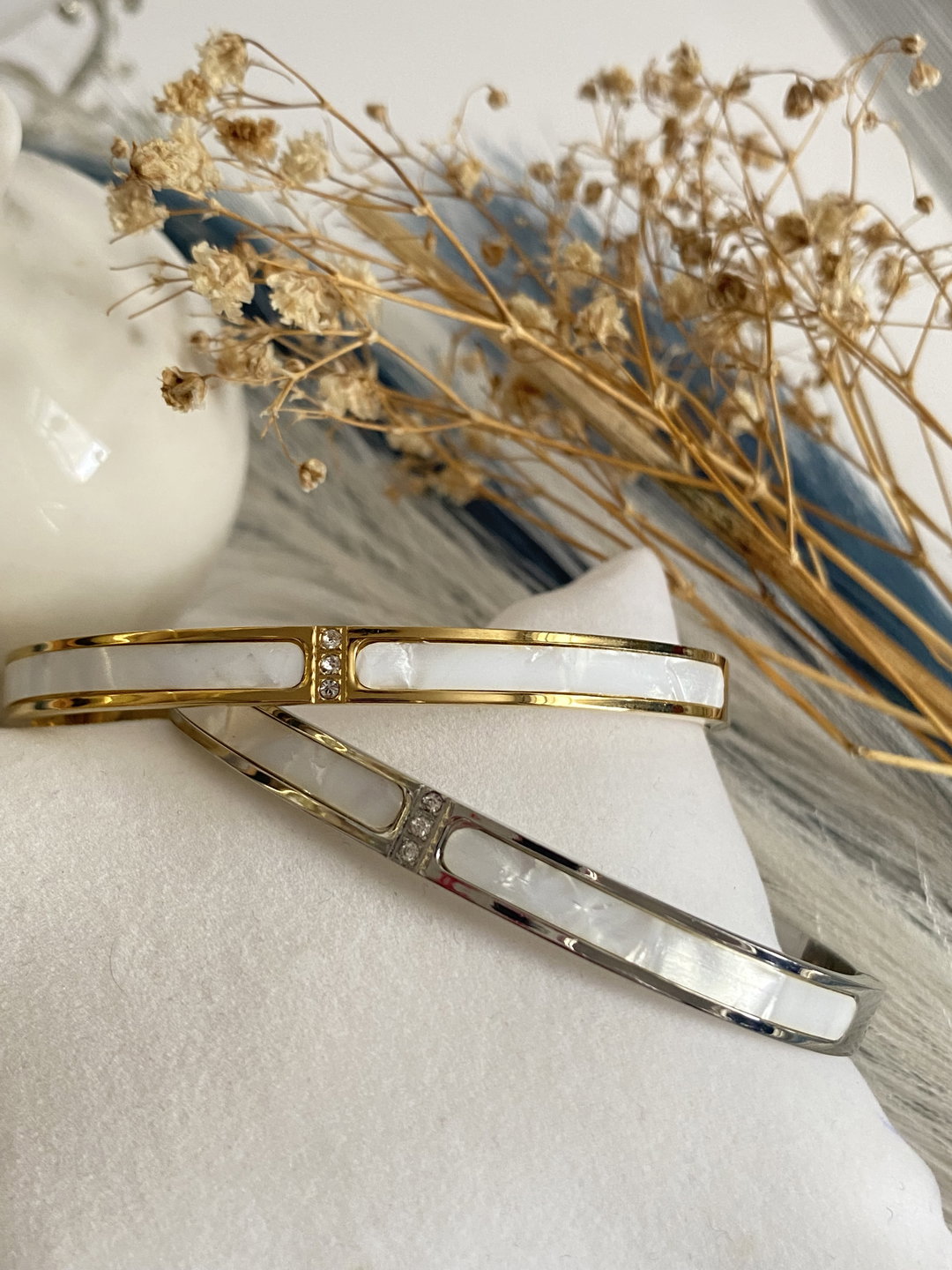 Opulent Pearl Bangle đ