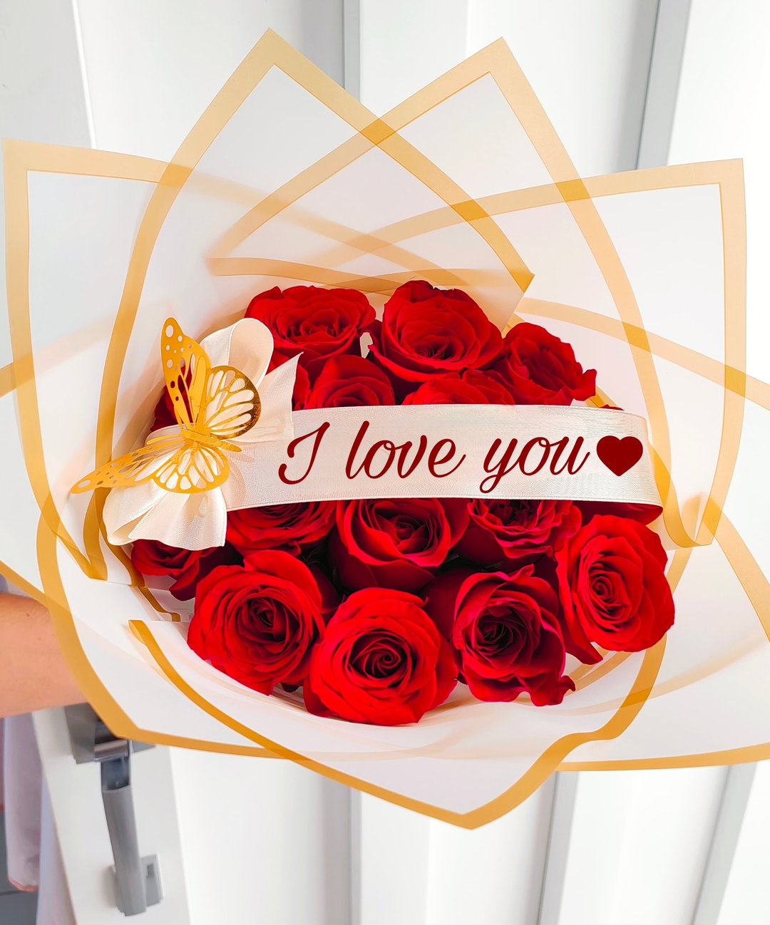 12 roses bouquet I love you