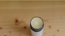 Fords All Natural Moisturizing Chapstick Lipbalm 