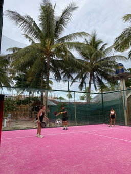 Padel & Palms