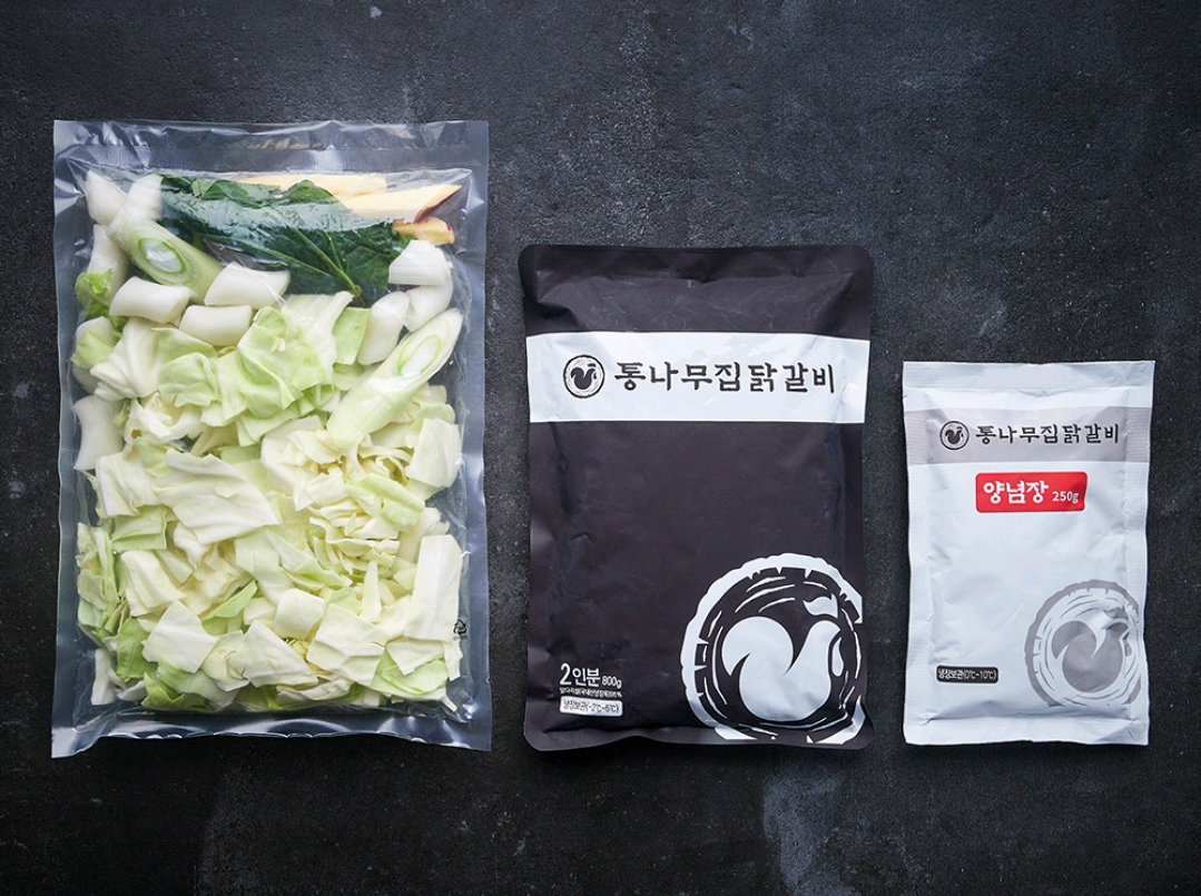 통나무집 닭갈비 밀키트 1640g (매장 2인분) Tongnamu Dakgalbi Meal Kit 1640g (2 servings)_5