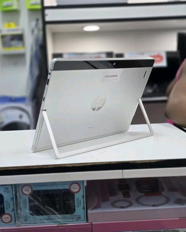 HP Elite X2 Pro_2