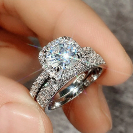 Bague en acier femme
