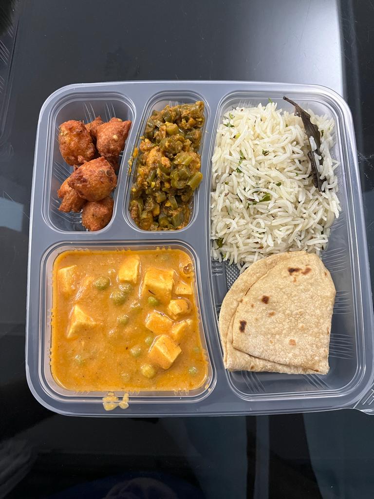 Deluxe Punjabi Veg Thali