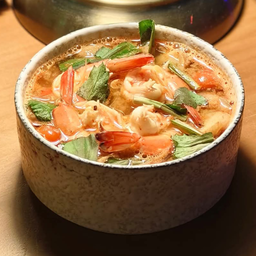 Tom Yum Goong | ต้มยำกุ้ง