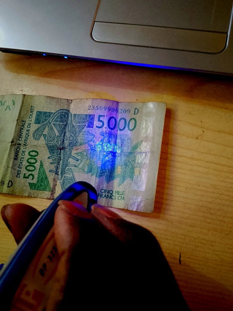 Détecteur de faux billets_2