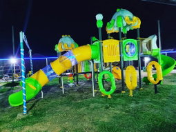 RESTAURANT & PARK
