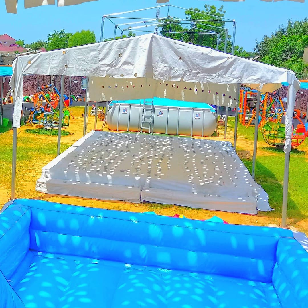 RESTAURANT & PARK _1