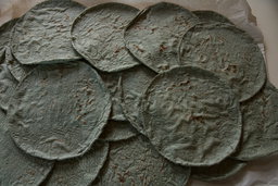 Tortillas Azules / Blue Corn Tortillas / טורטיות תירס כחול
