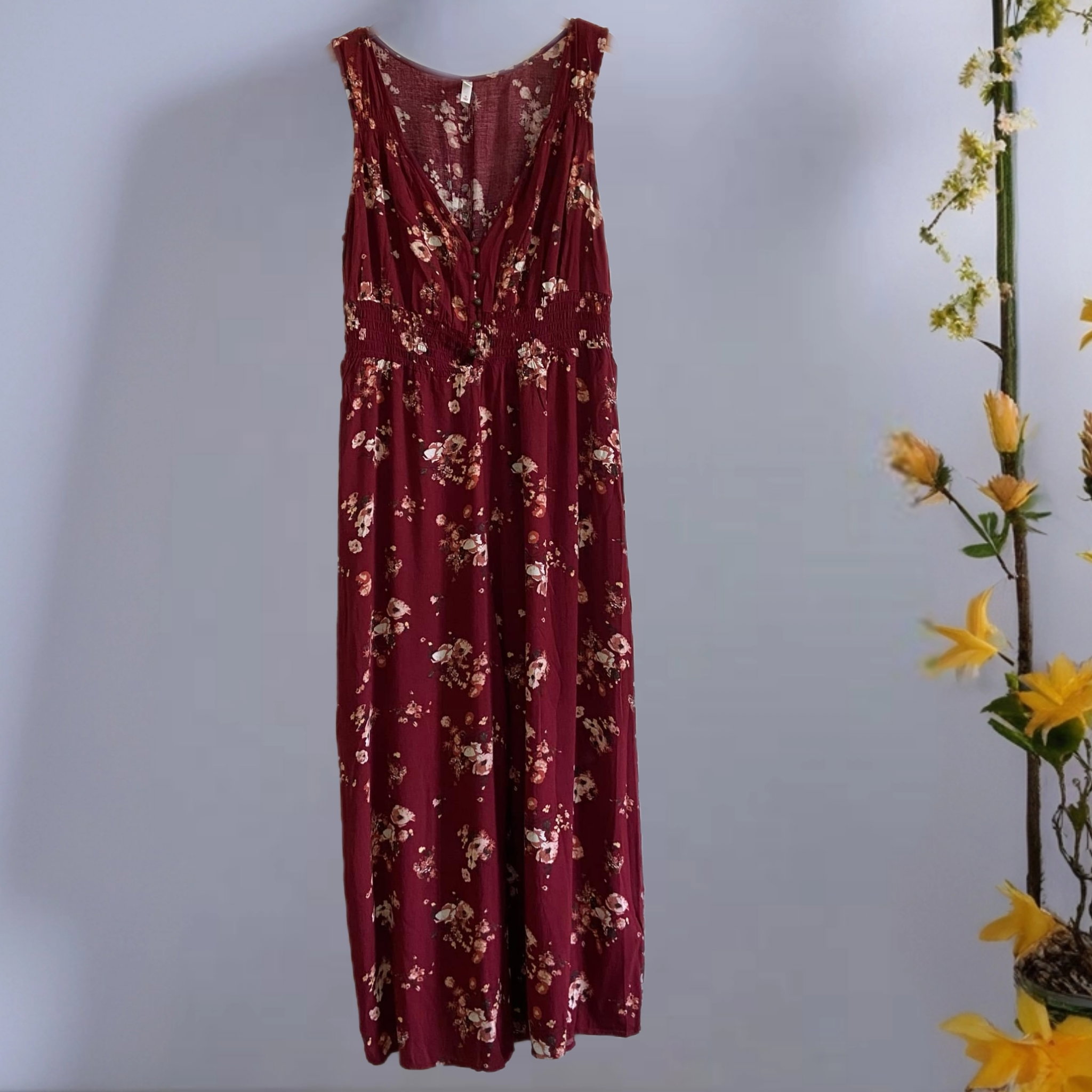 Floral Print Sleeveless V-Neck Smocked Waist Button-Front Jumpsuit._1
