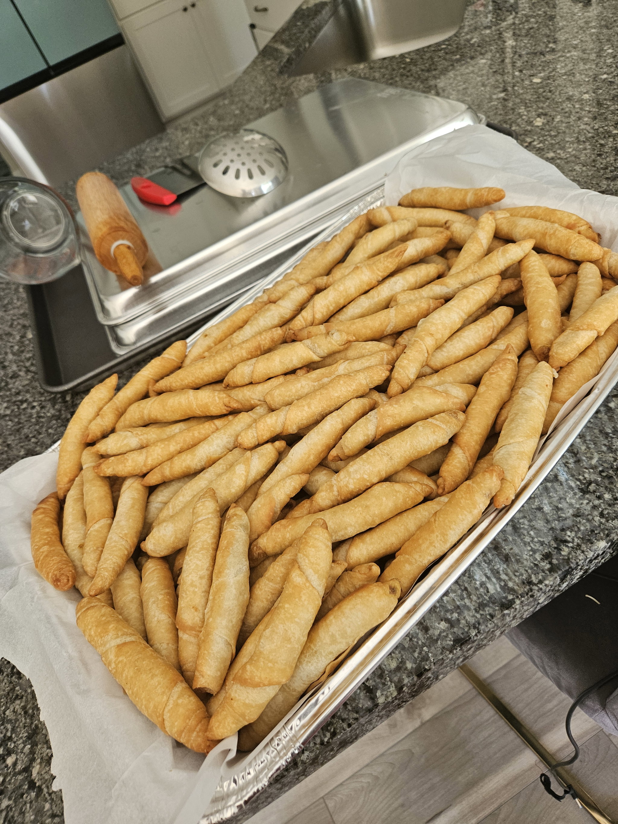 1 large Tray Fishroll _4