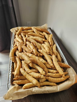 1 large Tray Fishroll 