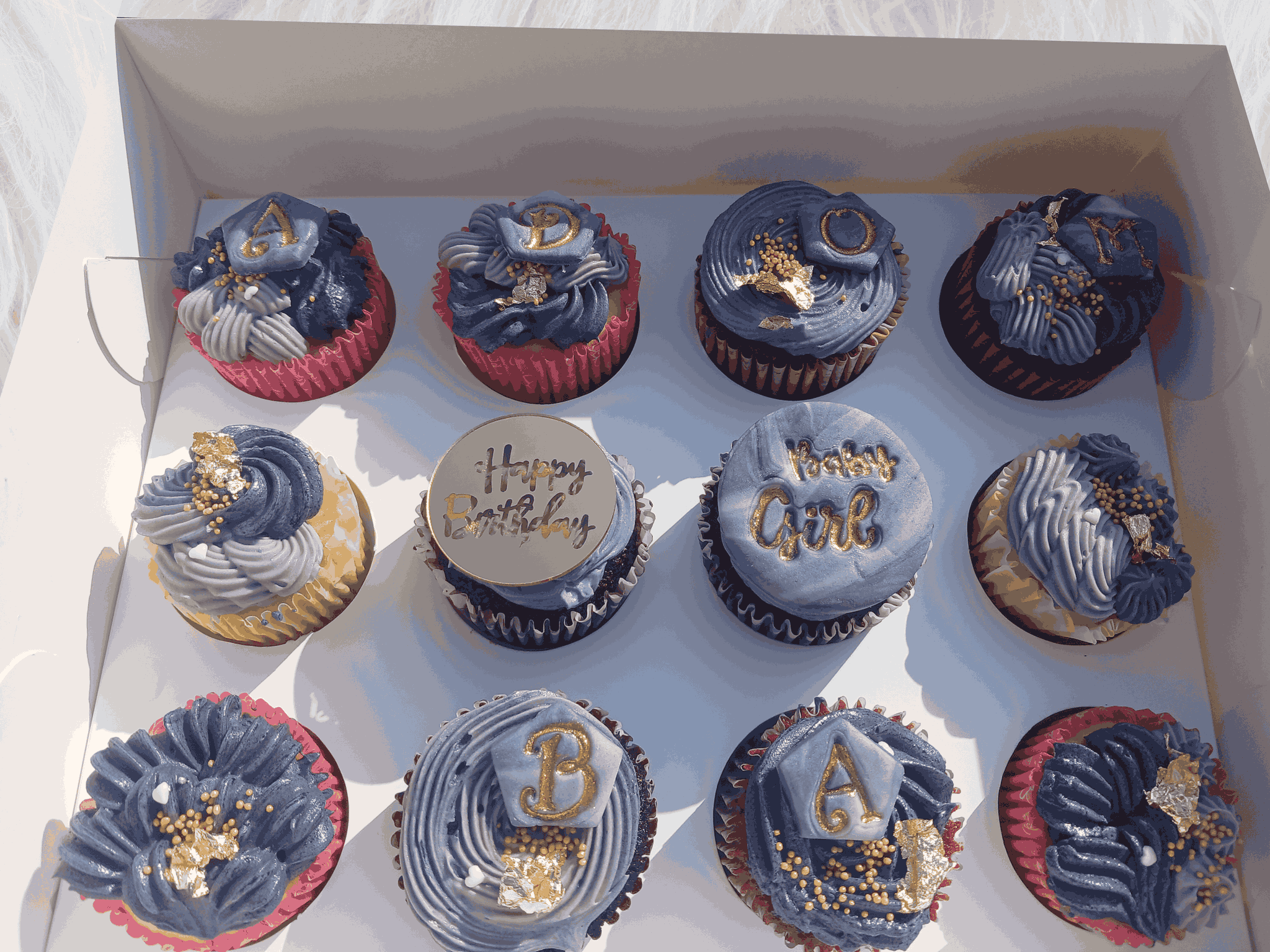 Box of 12 cupcakes_1