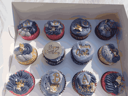 Box of 12 cupcakes