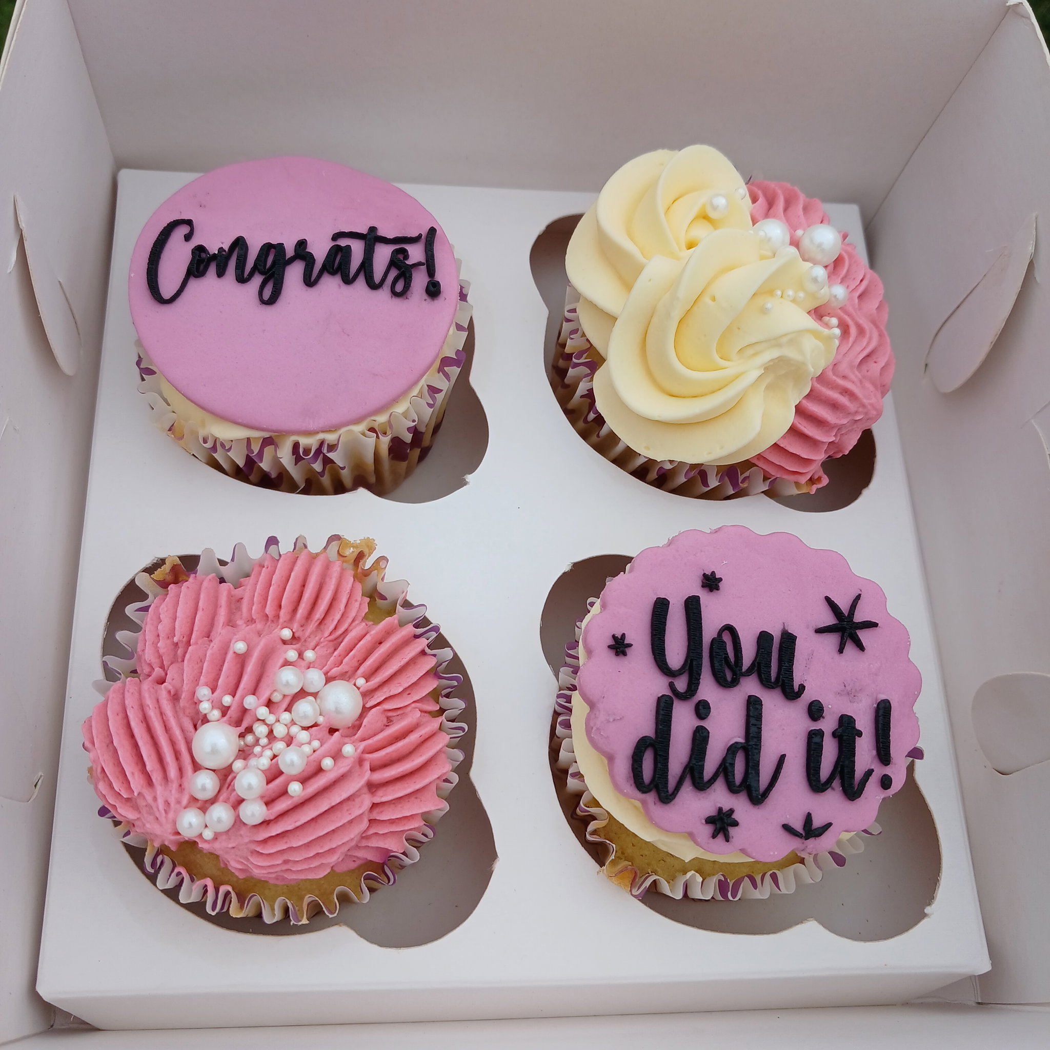 Box of 4 Cupcakes _1