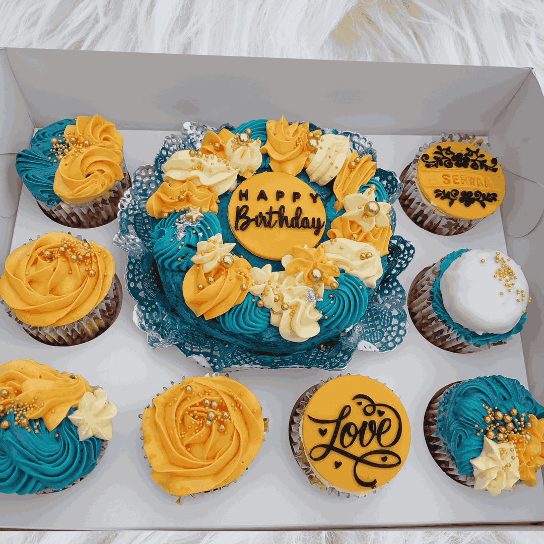 Bento Cake + 8 Cupcakes