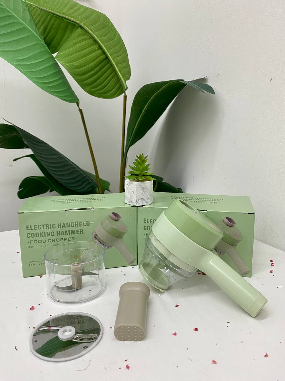 HANDHELD RECHARGEABLE FOOD CHOPPER_1