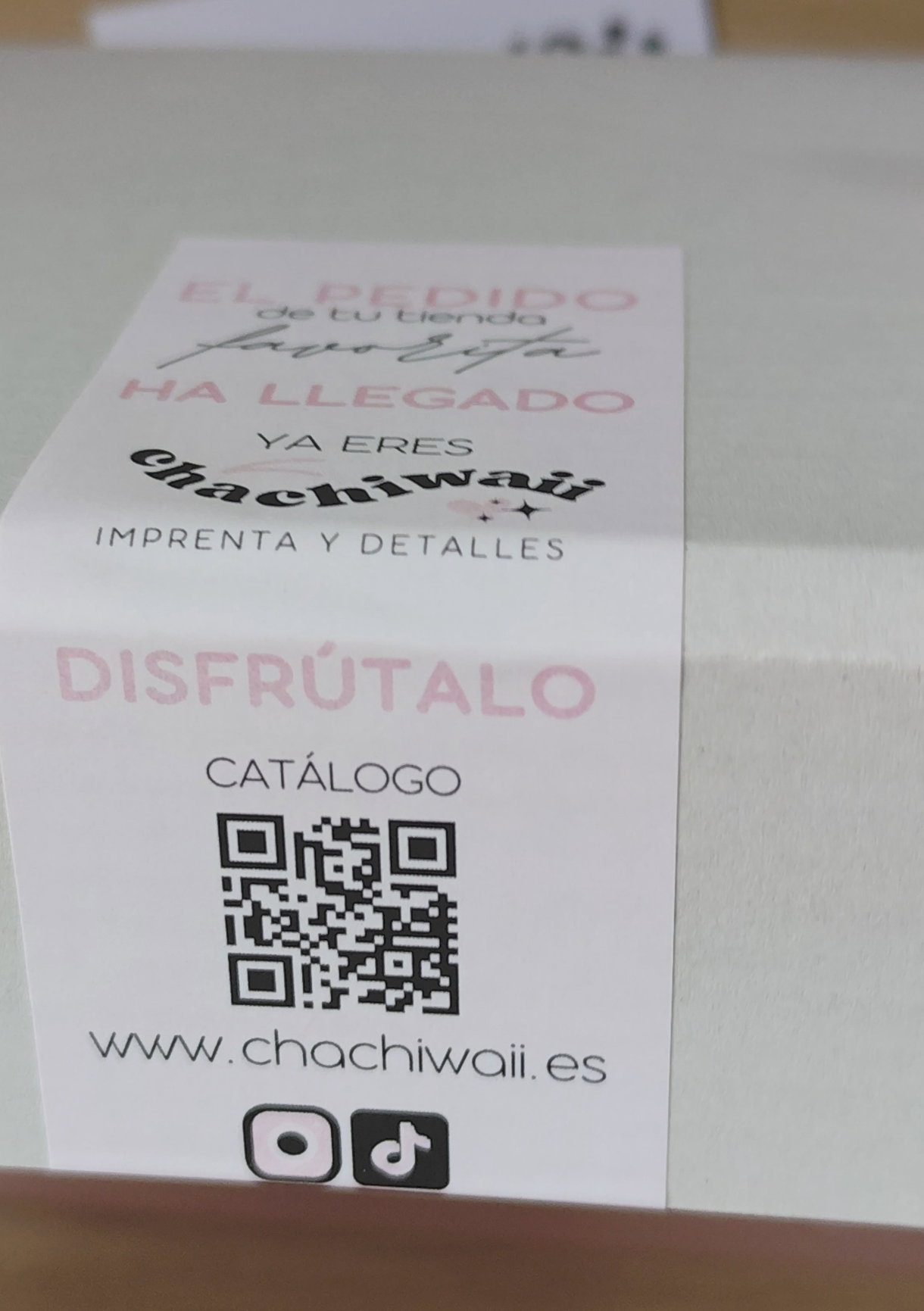 Pegatinas para cerrar cajas_1