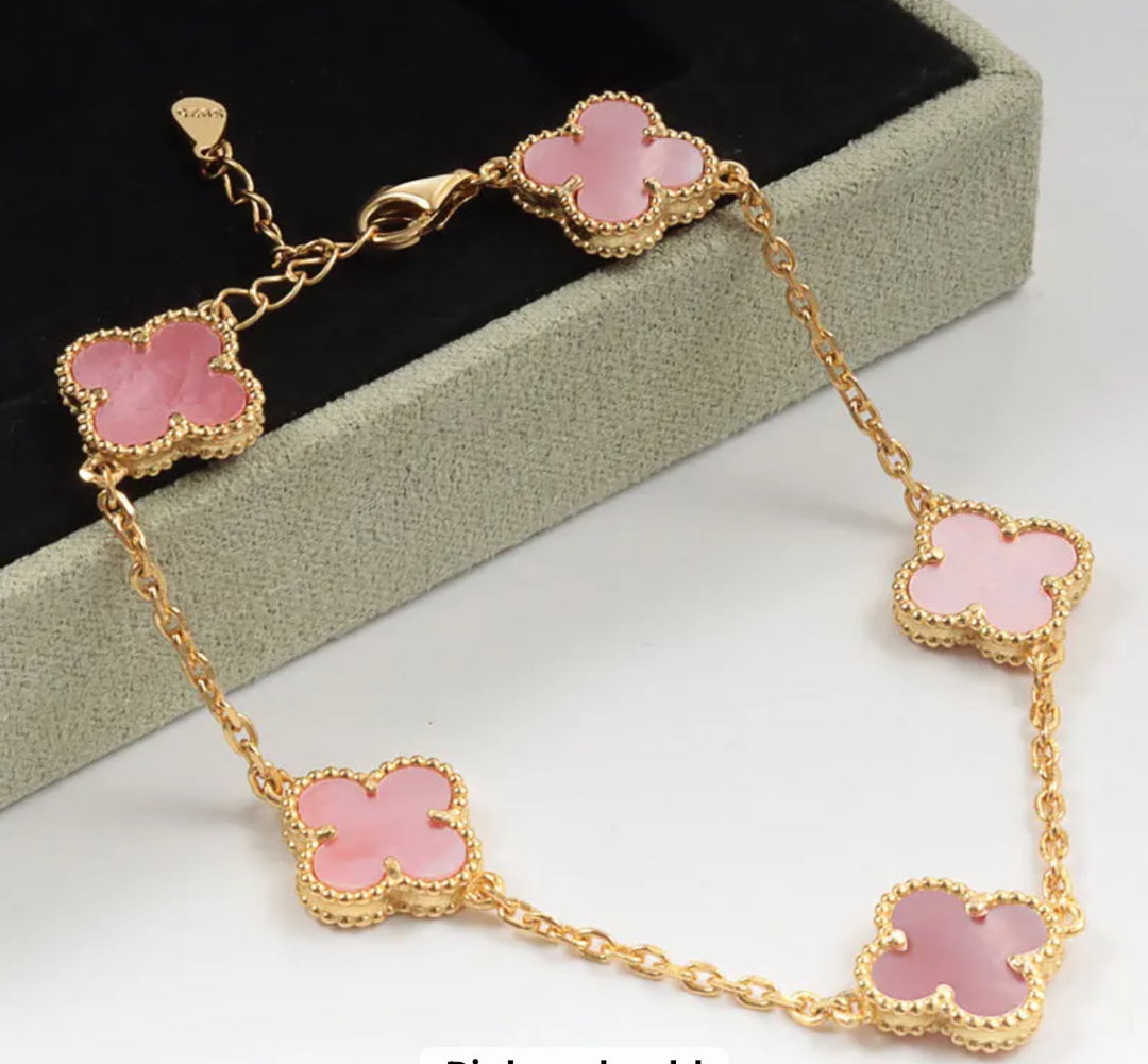 Light Pink & Gold Clover Bracelet 