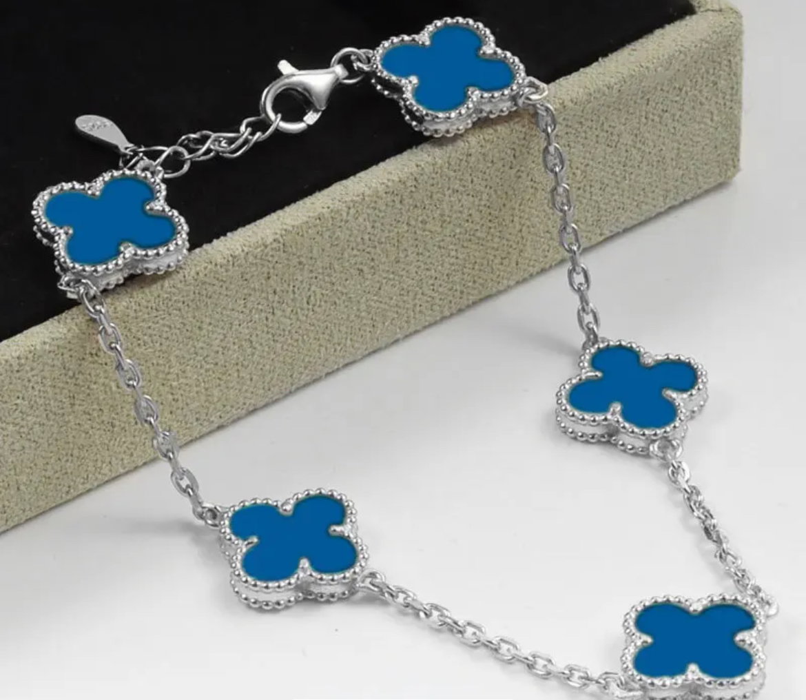 Blue & Silver Clover Bracelet  _0