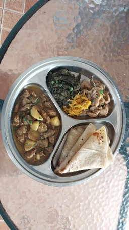 Faratha agneaux +legumes 