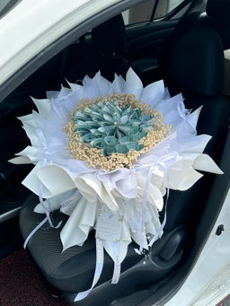 30pcs Money Bouquet (Round Baby Breath Design)