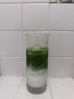 Munchies Matcha (Iced matcha latte)