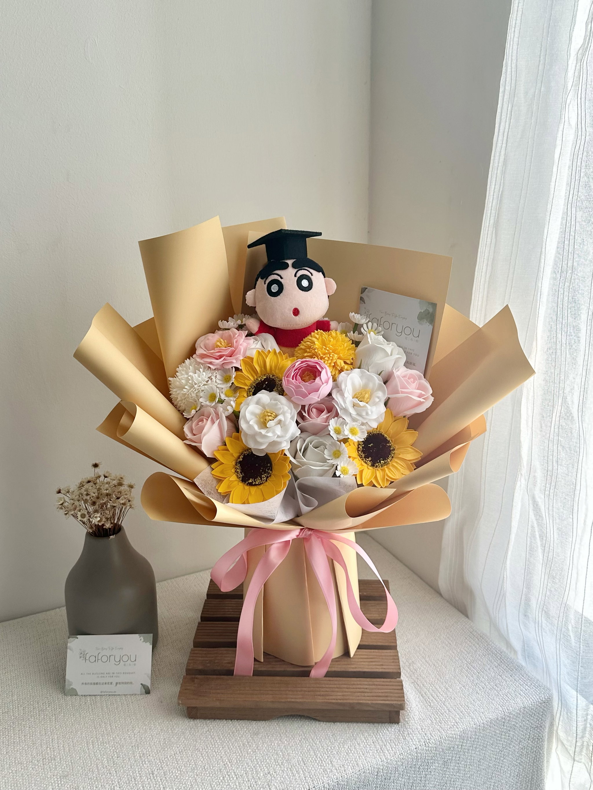 (GD009) Crayon Shin Chan Soap Flower Mixed Bouquet_0