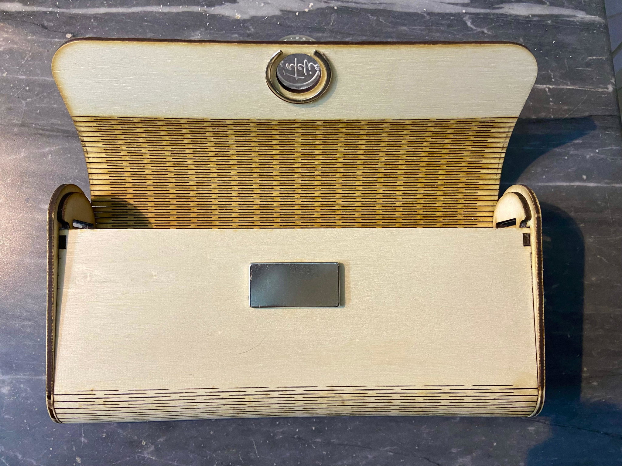 Wooden purse_0