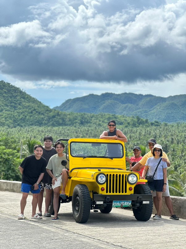 Jeep and driver Rental_4